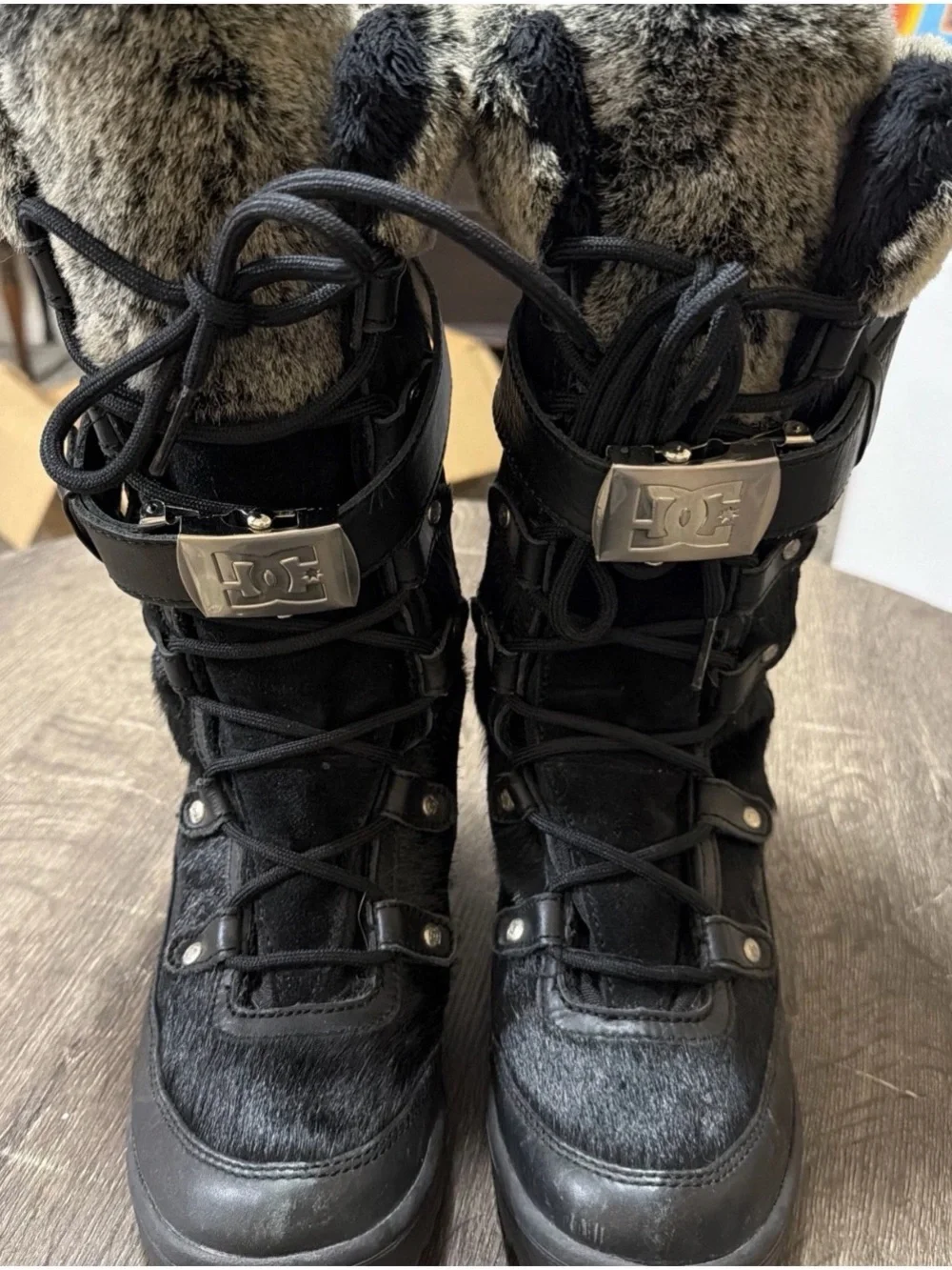 Vintage DC Shoes Y2K 2000 Black Buckle Platform Fur Snow Boots Women’s 7.5 RARE!